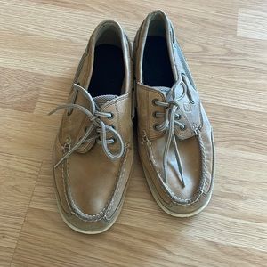 Sperry topsider size 9